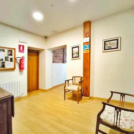 オスペダヘ ラ フデリア ゲストハウス 3*