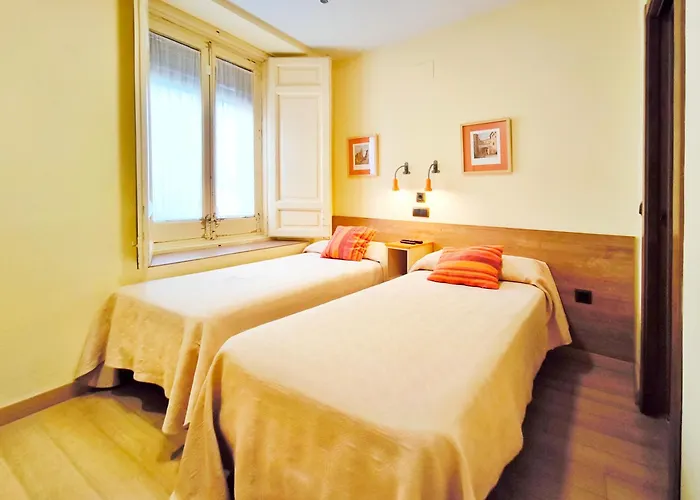 ゲストハウス オスペダヘ ラ フデリア セゴビア