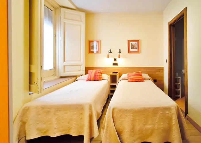 オスペダヘ ラ フデリア 3*