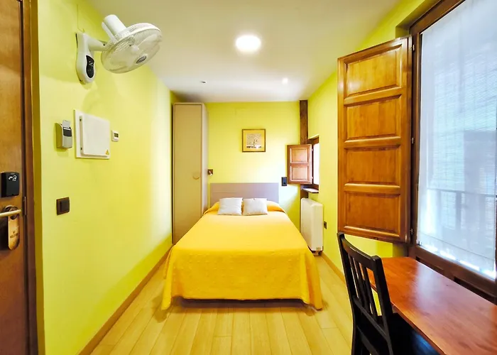 ゲストハウス オスペダヘ ラ フデリア 3*