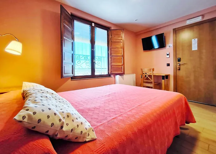 オスペダヘ ラ フデリア ゲストハウス 3*