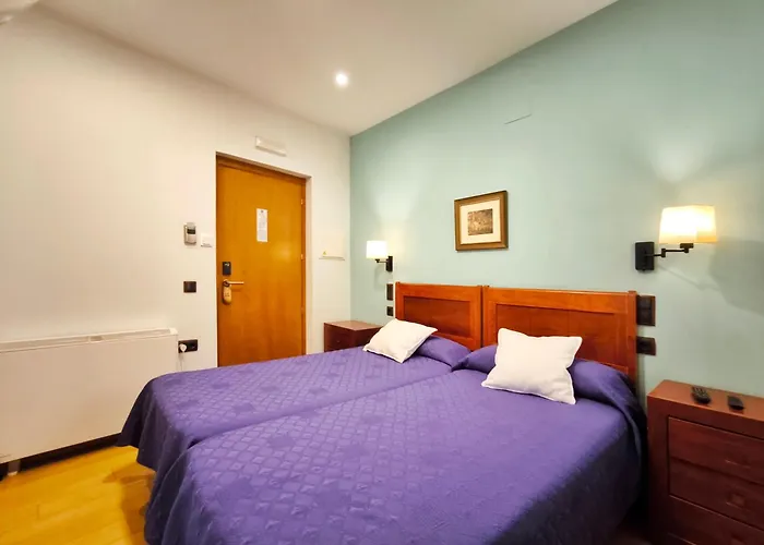 オスペダヘ ラ フデリア 3*